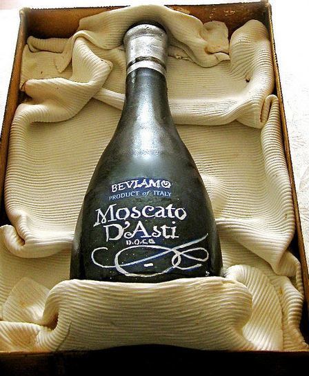 moscatocake Picture 117 A&M Entertainment Custom Cake Services